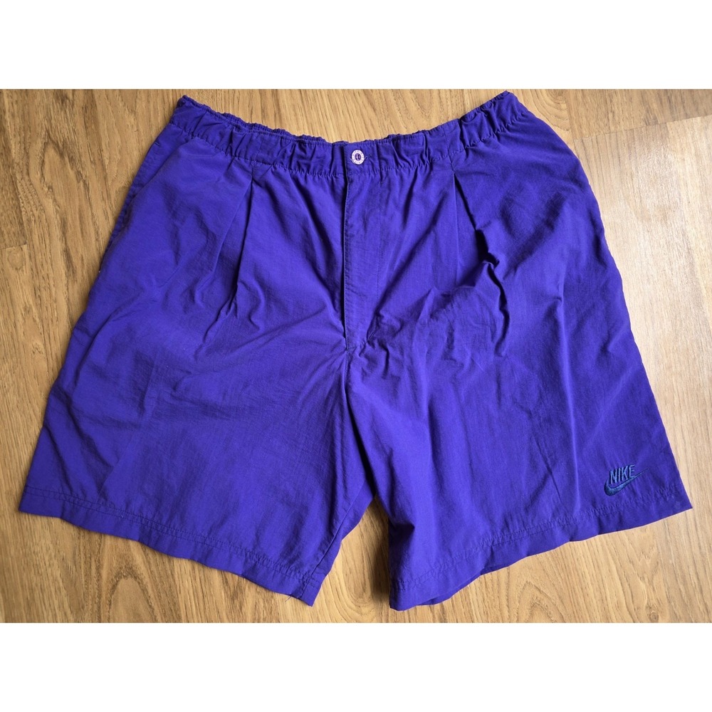 Vintage Nike Pleated‎ Shorts Purple Size Medium Nylon 90s Elastic Athletic